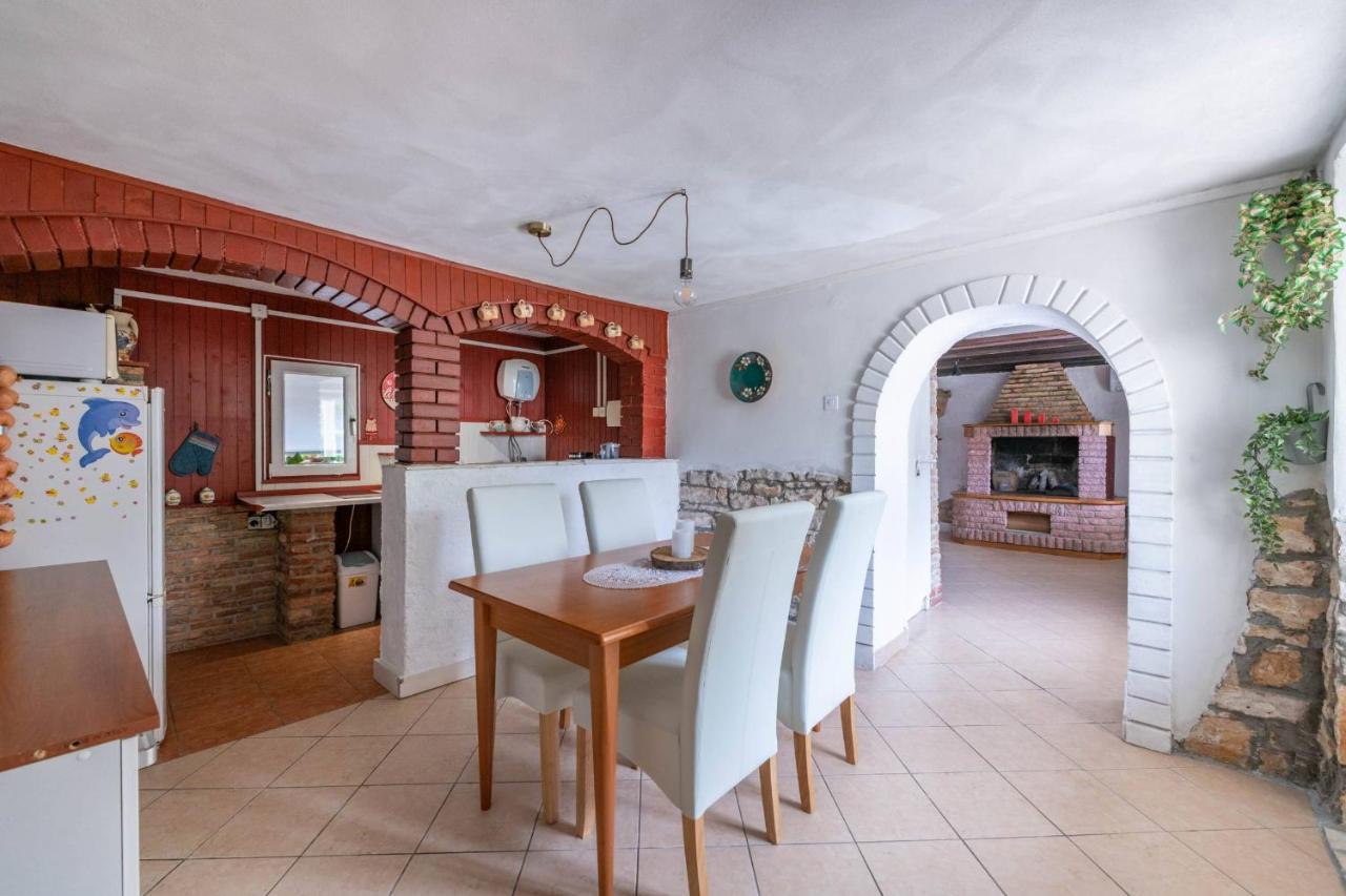 Marčana Holiday House Ruba מראה חיצוני תמונה