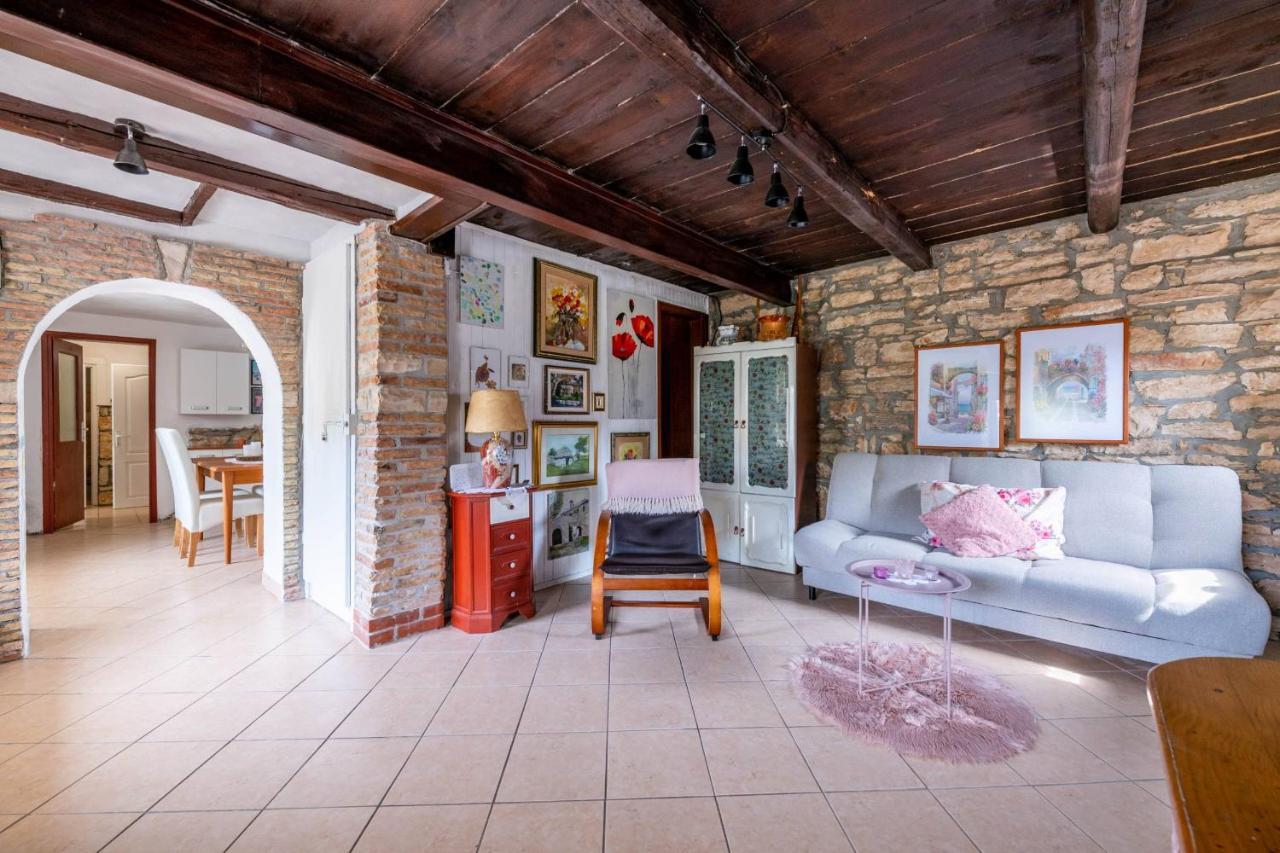 Marčana Holiday House Ruba מראה חיצוני תמונה